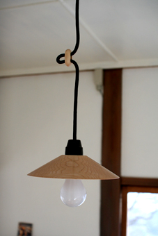 木のランプシェード