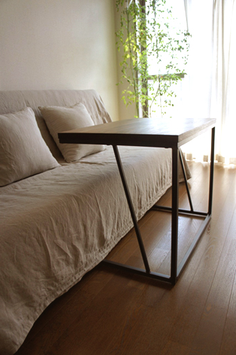 カフェテーブル